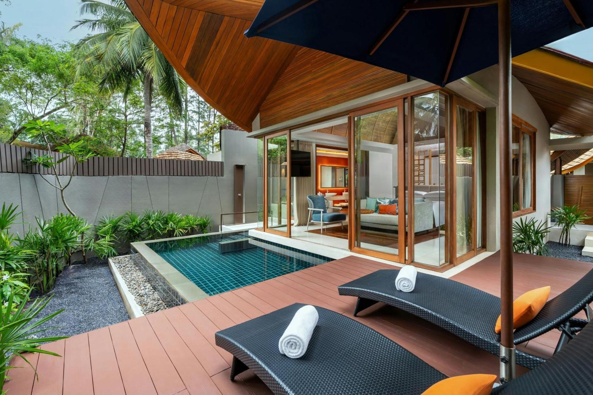 Renaissance & אתר נופש Phuket